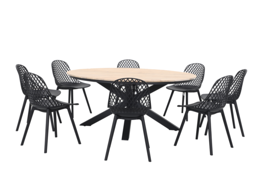 outdoor dining table